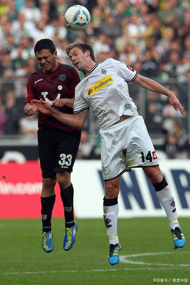 右公众对他 右公众对他