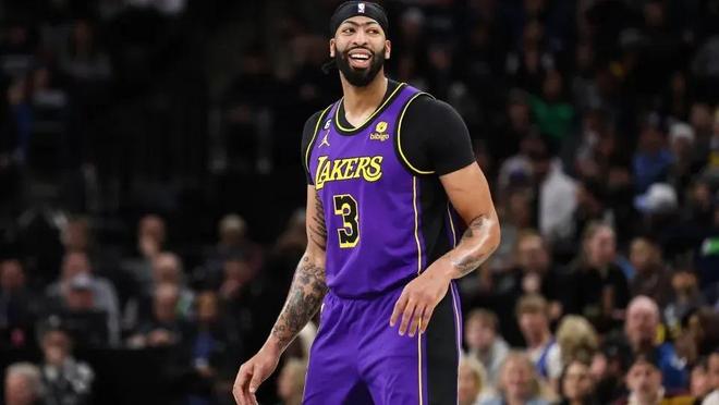 生在球队面 生在球队面