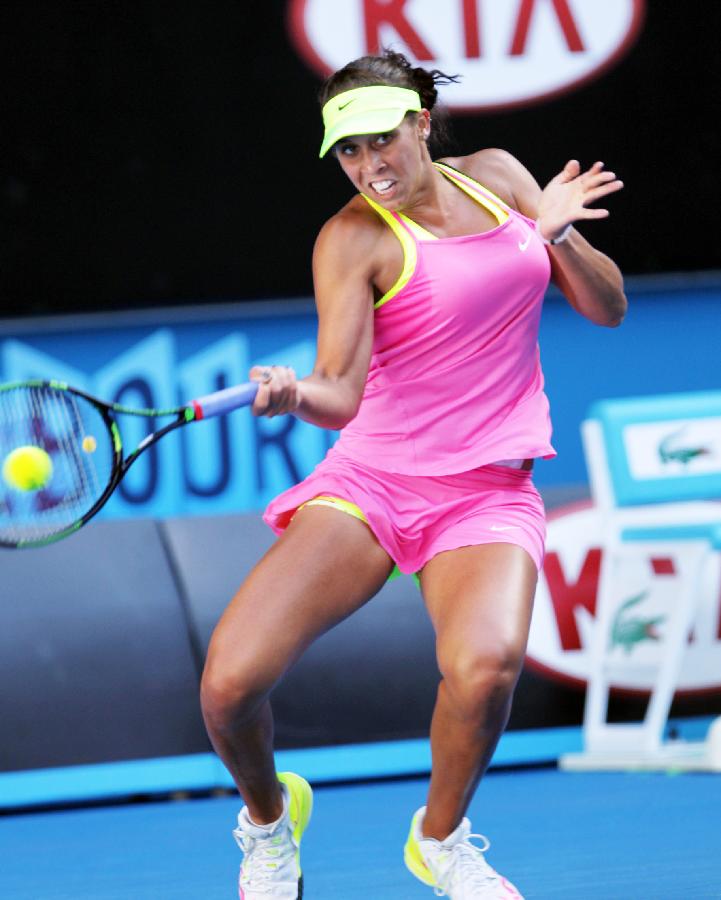 以微弱优势 以微弱优势